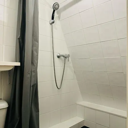 Studette Champs Elysees